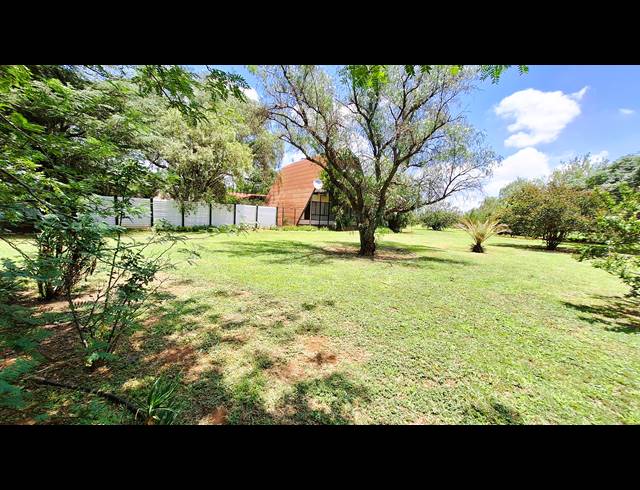 2.30HA SMALLHOLDING FOR SALE IN THEOVILLE